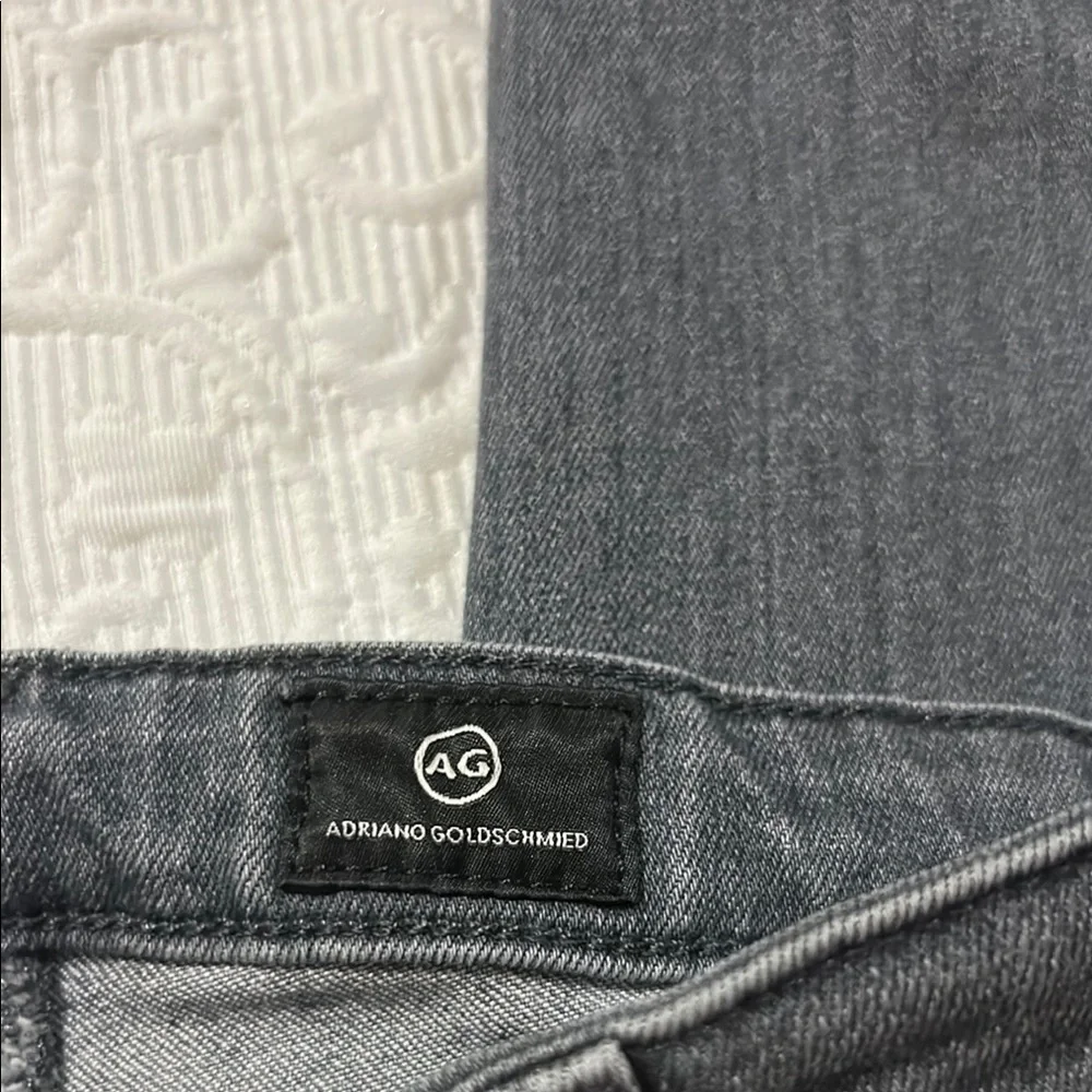 Ag Adriano Goldschmied Gray Super Skinny Legging Ankle Jeans. 25R